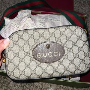 Neo Vintage GG Supreme messenger bag